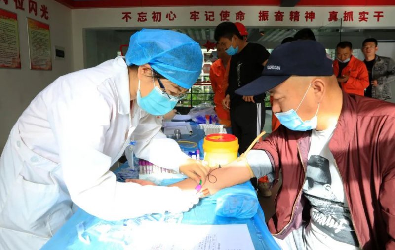 寧夏鋼鐵集團開展“關愛員工，關注健康”職工健康體檢活動